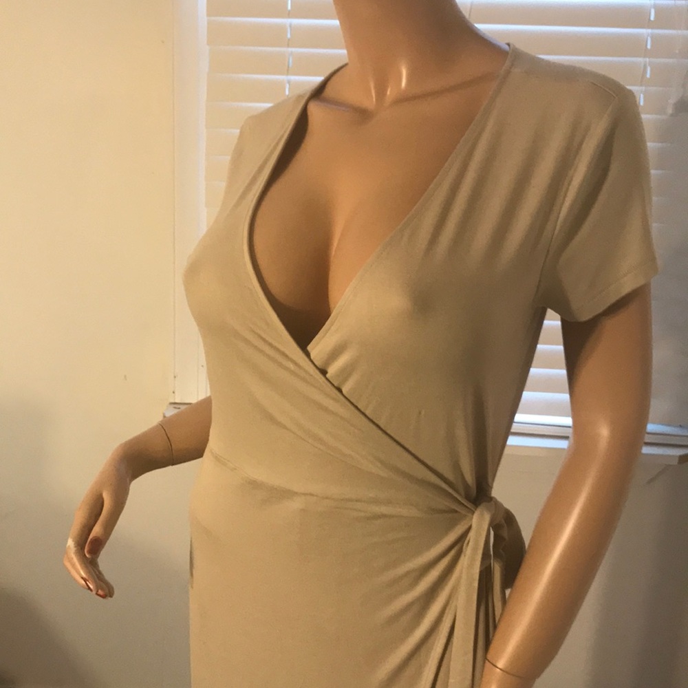 Tan Wrap dress by Forever 21; NWT: Size XL: